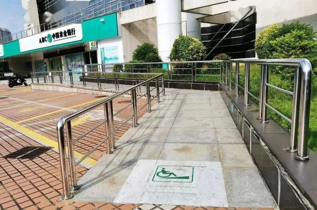 无障碍通道建设标准详解：从宽度到休息区的全方位指南