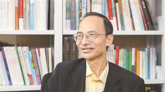 胡小跃：以图书铺就中法文化交流之路