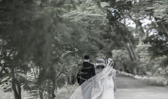 从语言到肢体：女人如何用温柔力量征服男人