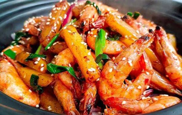 干锅土豆虾：家常美味，简单又好吃