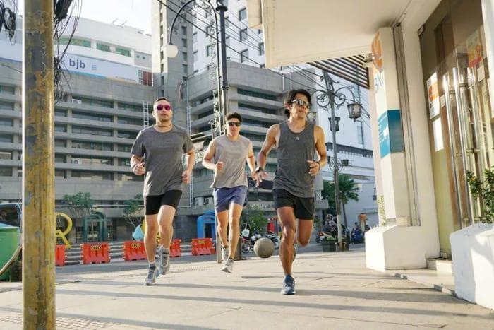 前脚掌、全脚掌、脚后跟，哪种着地最适合你？