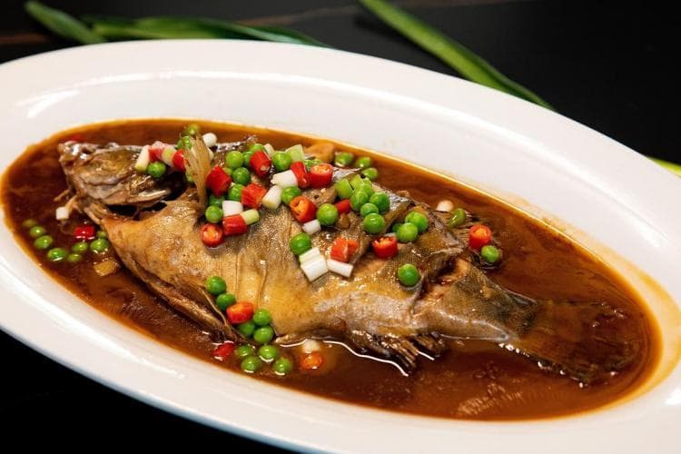 徽菜传奇：臭鳜鱼的历史由来与独特风味