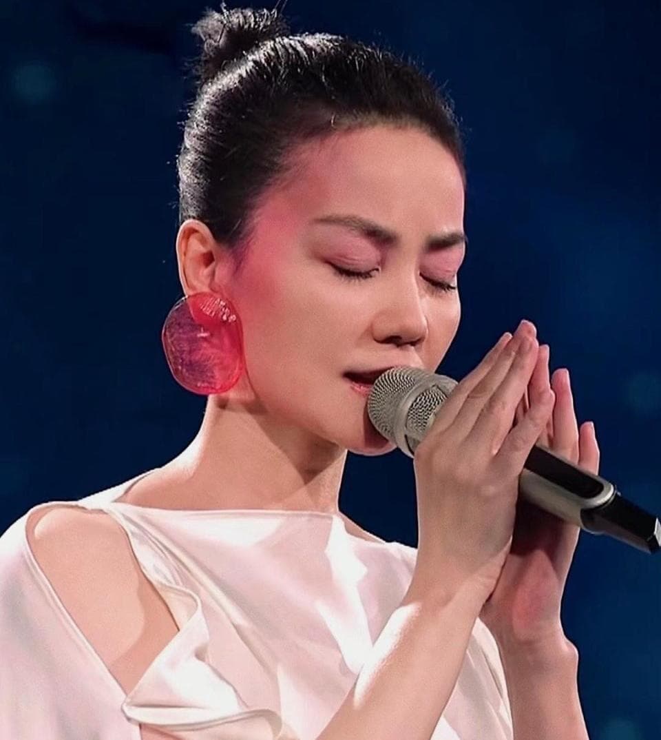 王菲《红豆》：一首歌的音乐传奇与心酸故事