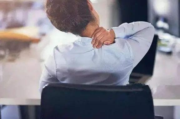 主动双下巴，纠正头前伸，改善颈肩痛