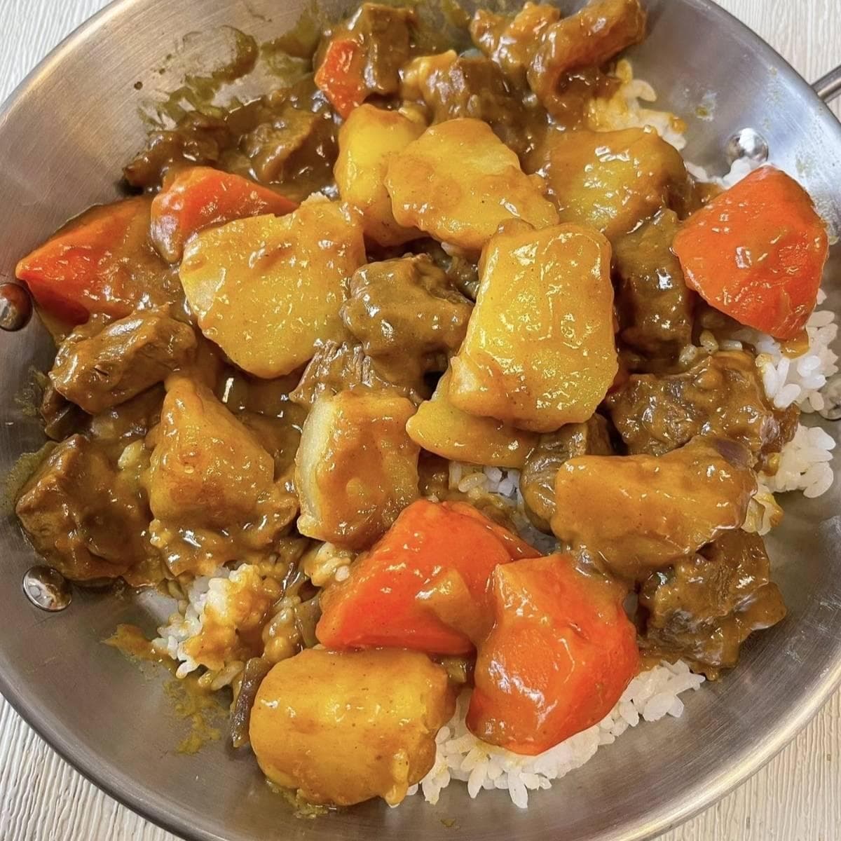 异域风情：咖喱牛肉饭的烹饪秘籍
