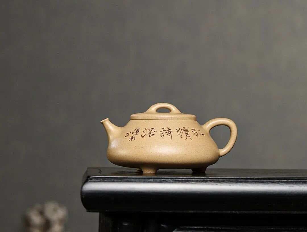 据说，资深茶客仅凭一眼，就能辨别出紫砂壶用的是哪种泥料？