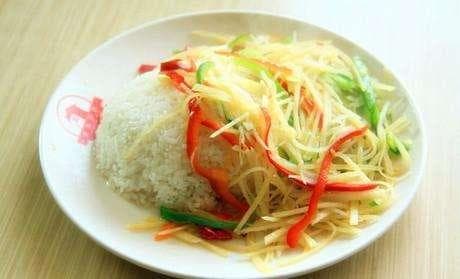炒土豆丝能减肥吗？营养师解析：烹饪方法才是关键