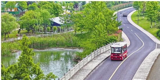 很快能坐上无人驾驶出租车 无人车安全谁负责？