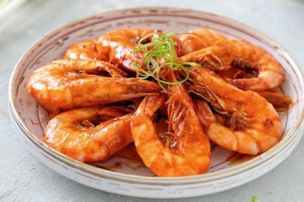 家常炒虾，以其简单快捷、味道鲜美的特点，深受大家喜爱