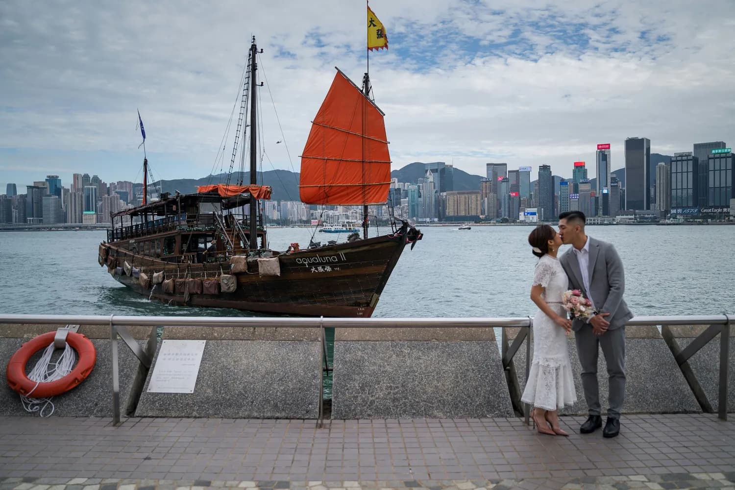 内地与香港跨境婚姻：机遇与挑战并存