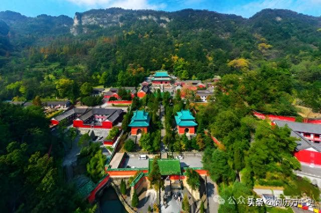 每天了解一个繁华城市—武当山