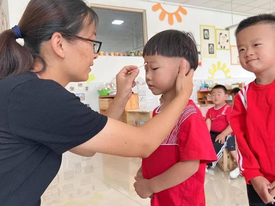 解码生命线：国学相学中的先天后天之辨