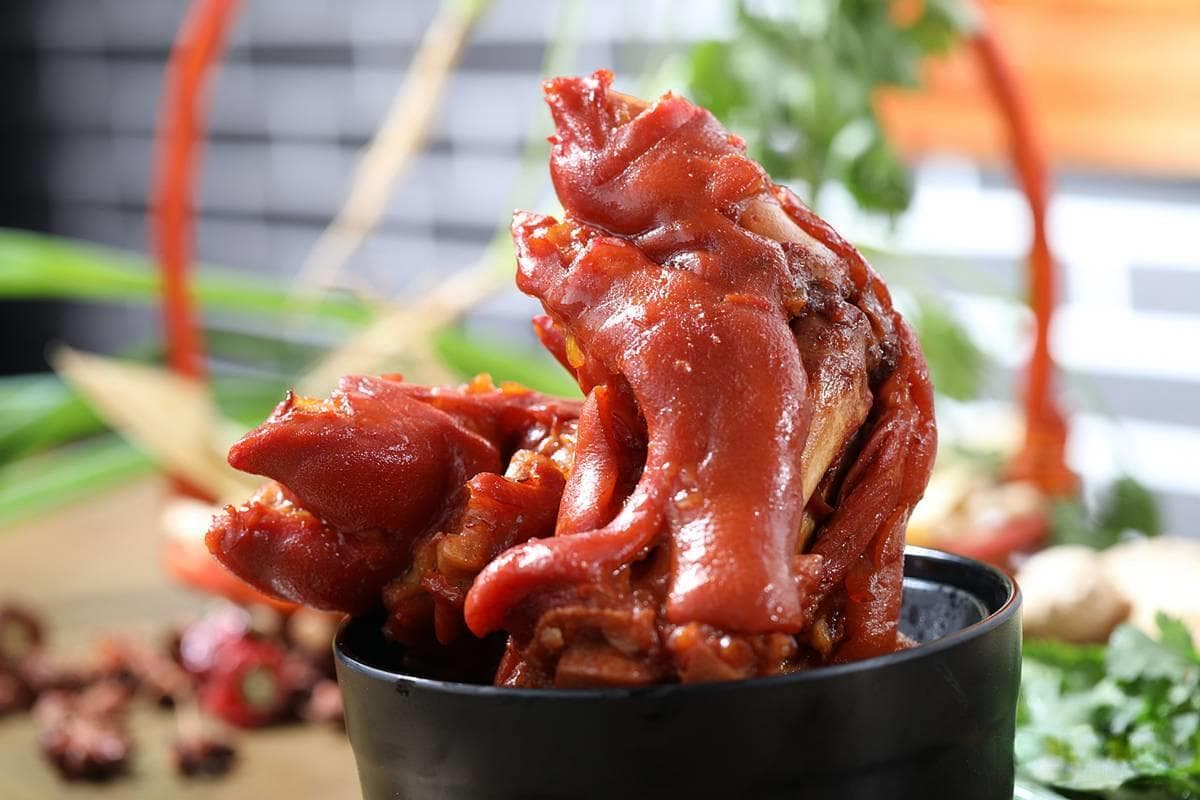 猪蹄炖不烂？加上这5种香料，保证猪蹄软糯脱骨，满口留香