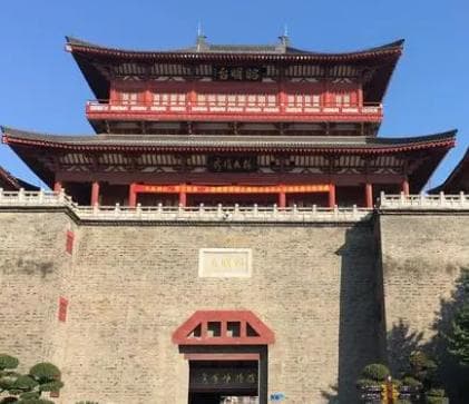 襄阳的历史地位演变：从古代战略重镇到现代的转型挑战