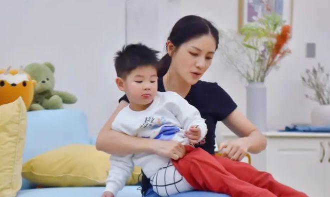 胡可的示弱教育：让孩子学会承担责任