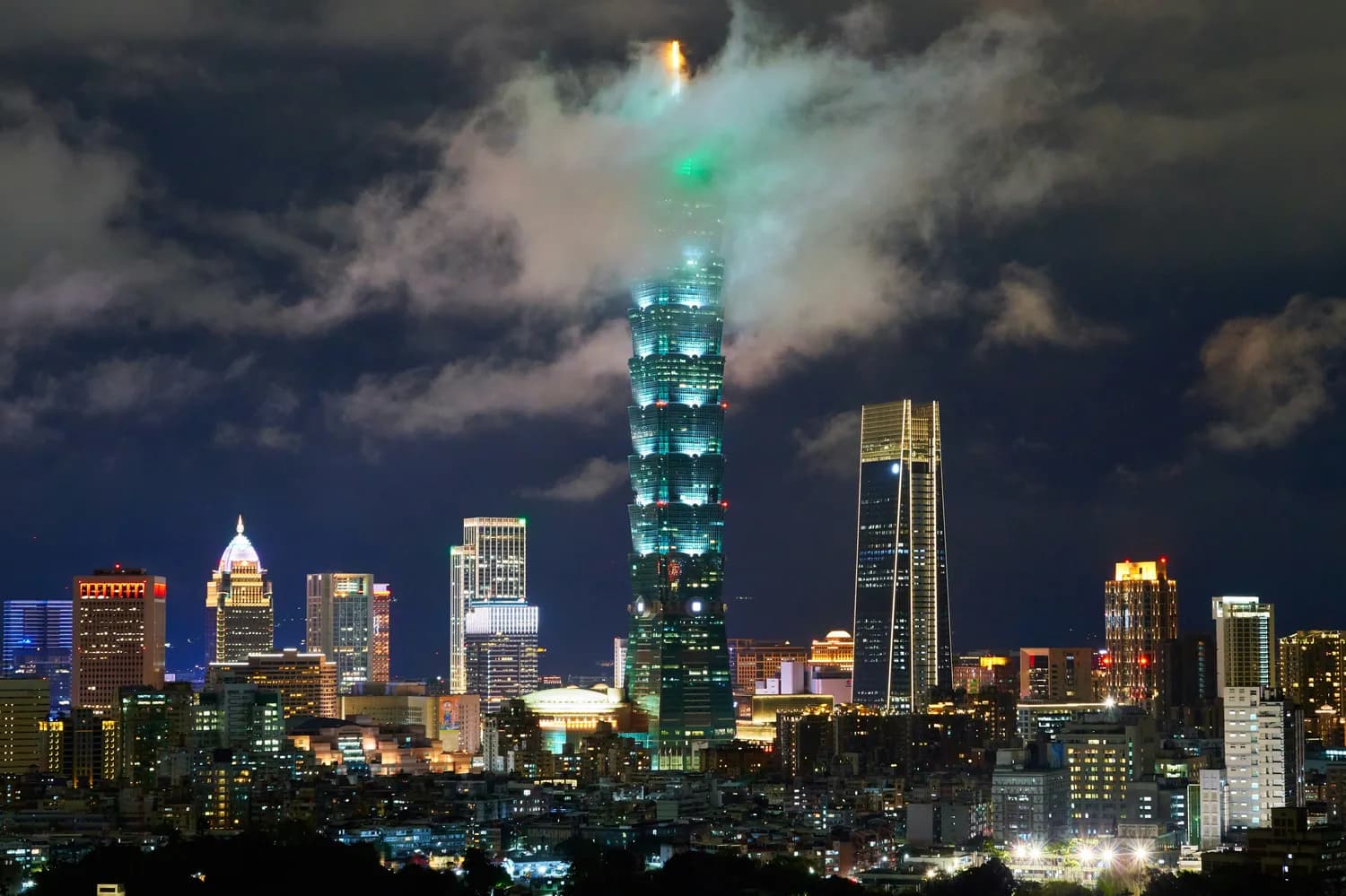 重庆建筑工人薪资揭秘：月薪过万不是梦！