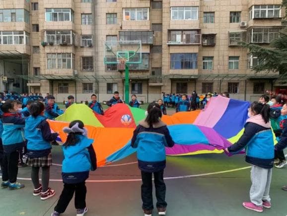 大课间有趣变革——七里河区多所学校课间活动“焕新”