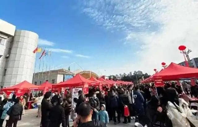160余场招聘会提供12万个岗位 2025武汉“春风行动”将持续至3月底