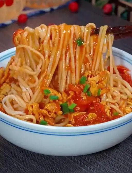 西红柿打卤面怎么做好吃又简单，简单几步就搞定
