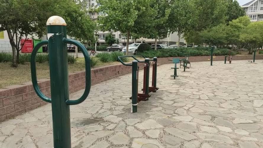 公园设施与室外健身器材：塑造健康生活的双重助力