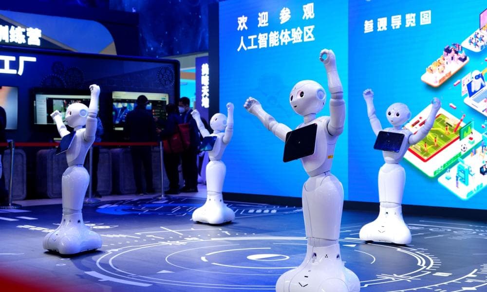 港媒：采用完全国产芯片，中国电信成功训练1万亿参数AI大模型