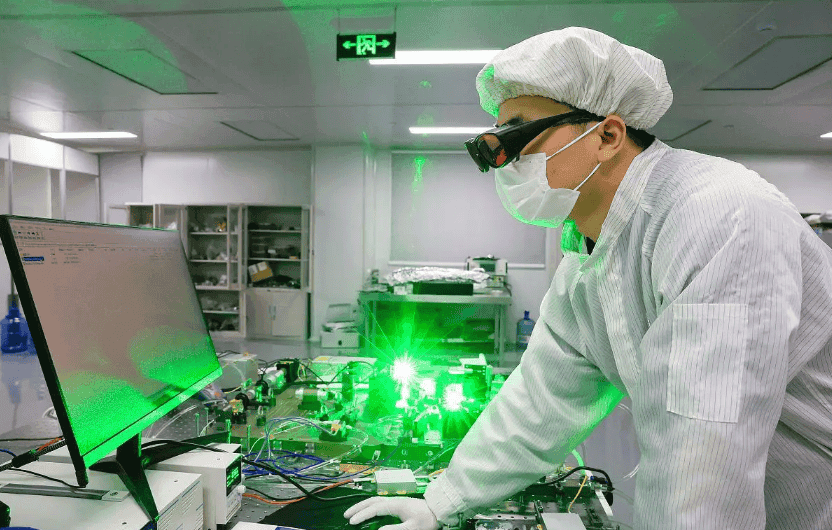 光电探测器（Photodetectors）