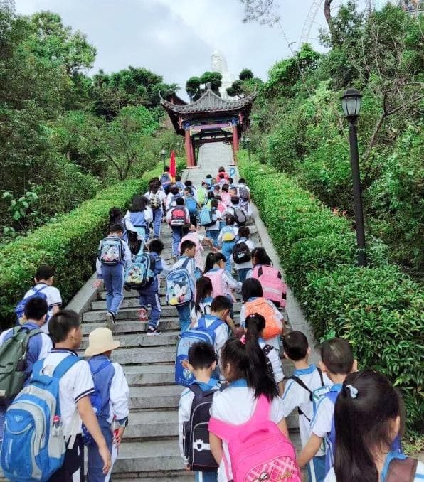 国内中小学研学费用标准怎么样？