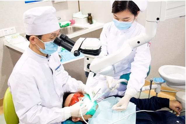 牙体牙髓科之四手操作：百分安全，十分贴心