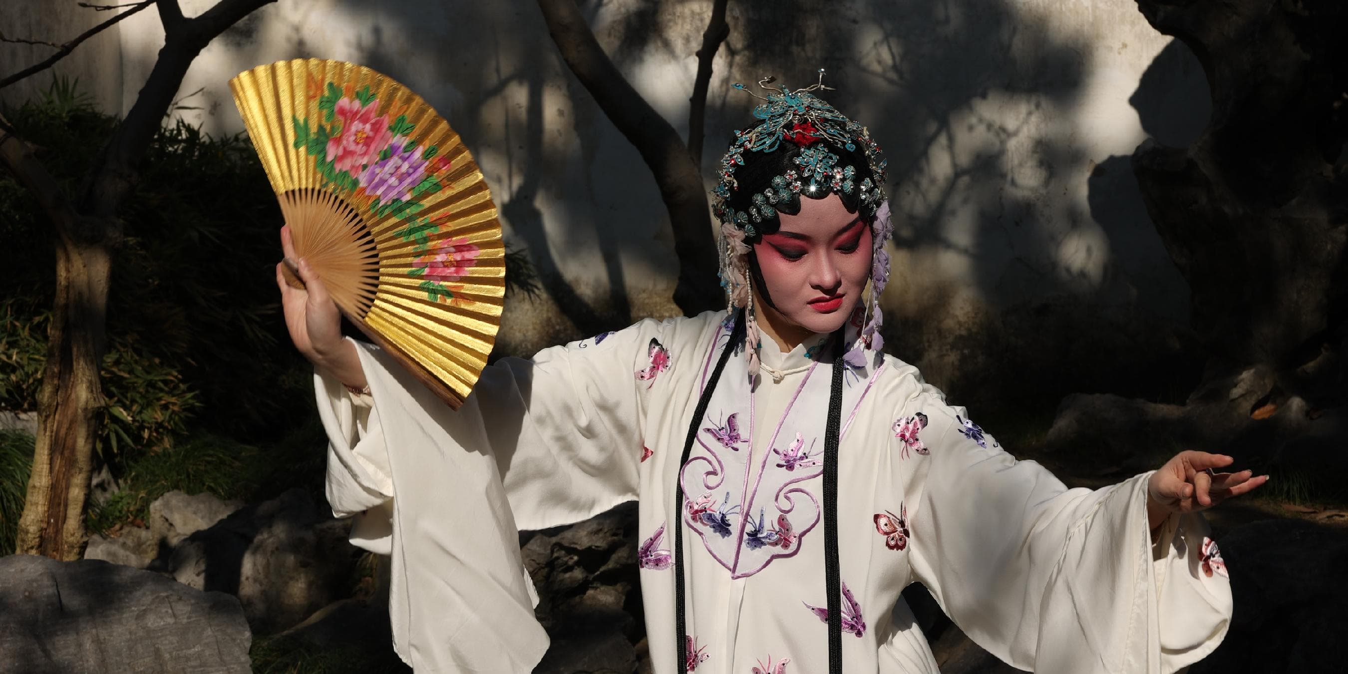 “白玉兰奖”对当代戏曲表演艺术的引导