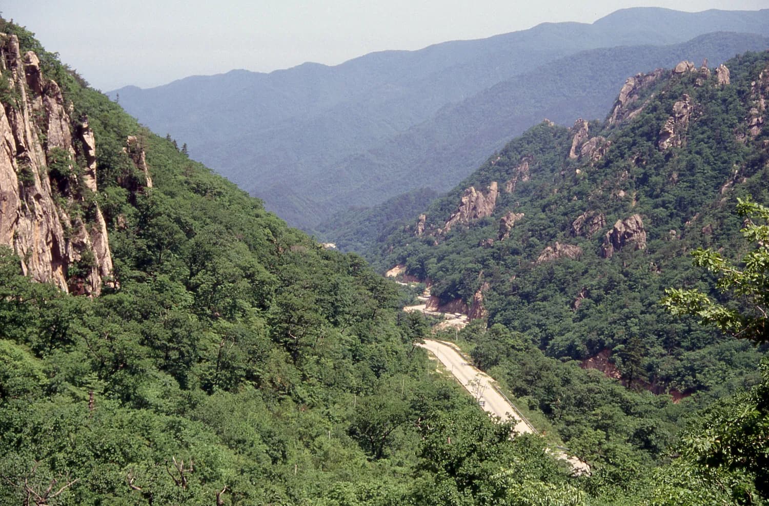 杭州萧山到泰安泰山景区自驾游全攻略：路线详解、景点推荐与实用贴士