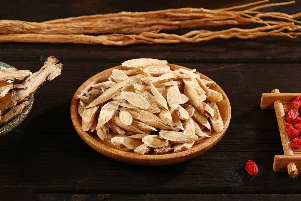 《神农本草经》的上品黄芪：一味药物，十二种功效！
