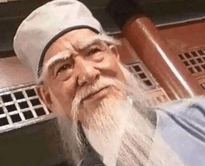 天龙八部中的武林较量：扫地僧与乔峰的对决