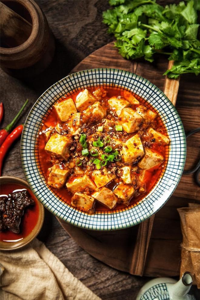 辣味传奇：成都麻婆豆腐的传统与创新