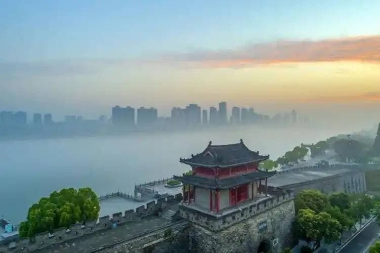 湖北襄樊市为啥改名为襄阳市？