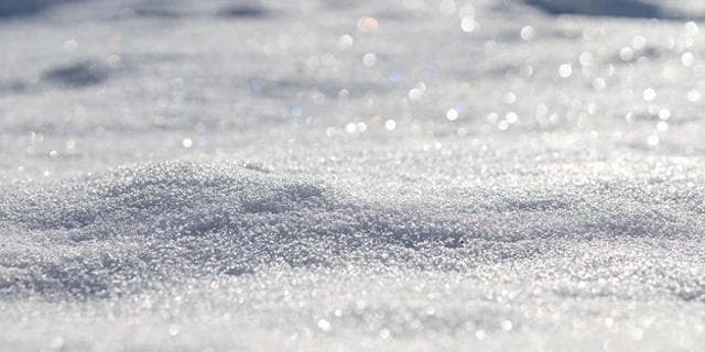 科学家揭示让雪闪闪发光的真正原因