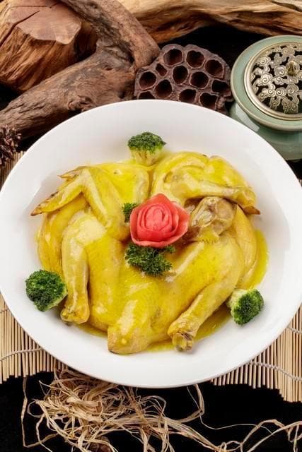 中国白斩鸡哪最正宗？网友评论:上海白斩鸡好吃，广东人真的不服