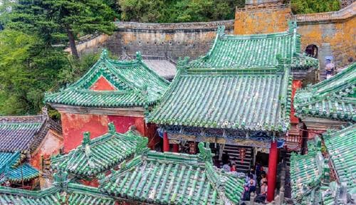 湖北武当山风景区游玩攻略：不可错过的道教文化与自然风光