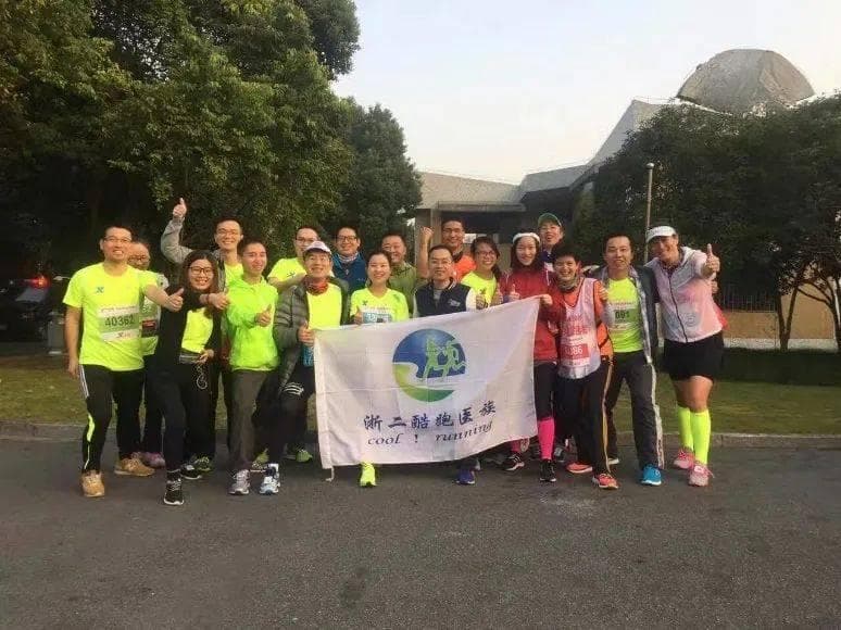 跑步20年膝关节从未受伤！这位骨科医生怎么做到的？