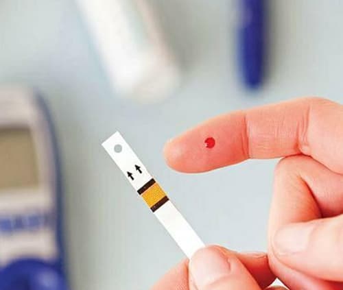 糖尿病足预防8式：从症状识别到专业护理的全面指南