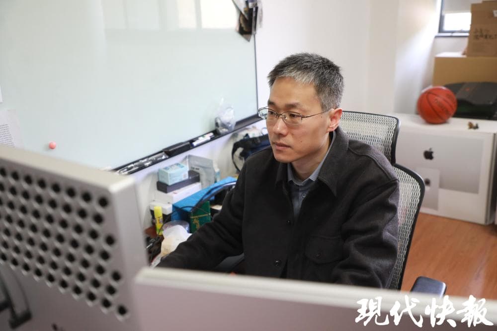 破解半世纪难题，南大科研团队探秘星系“生死之谜”