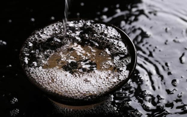 存了30年的白酒还能喝吗？要想自己家白酒存上几年可要注意！