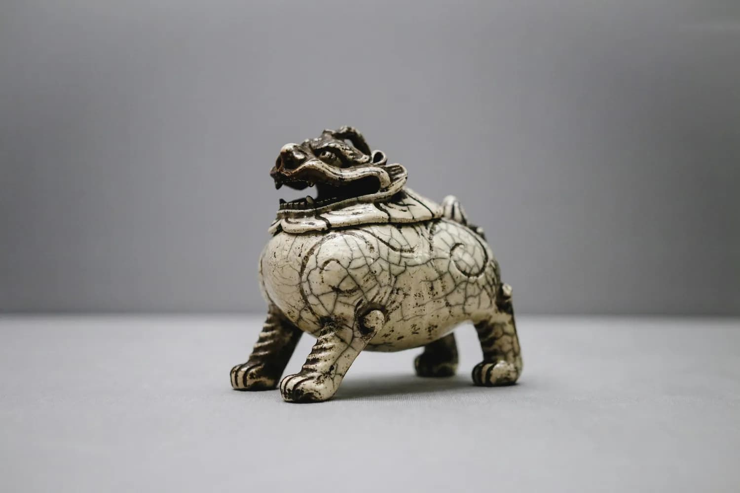 “玉出昆冈”特展开幕，258件和田玉精品亮相故宫