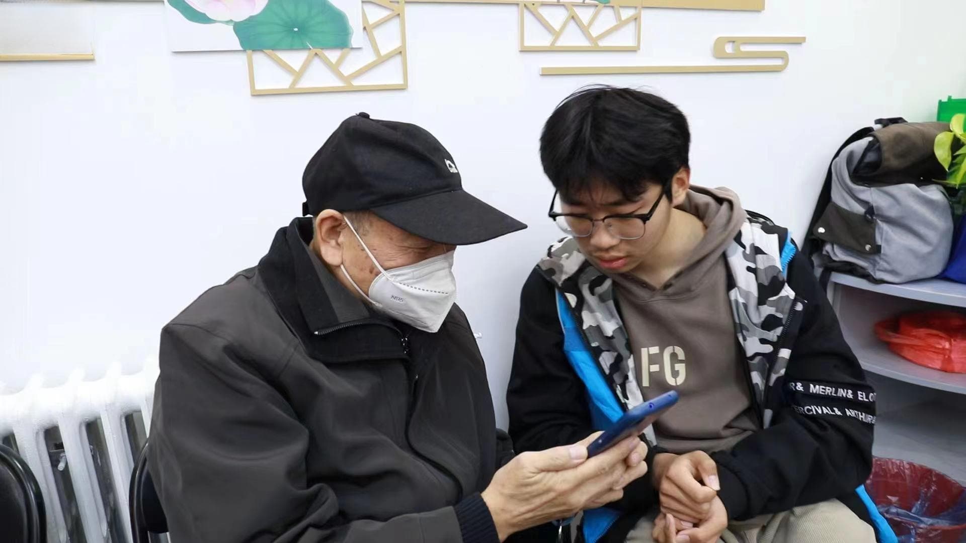 助力老年群体使用智能手机融入智慧生活