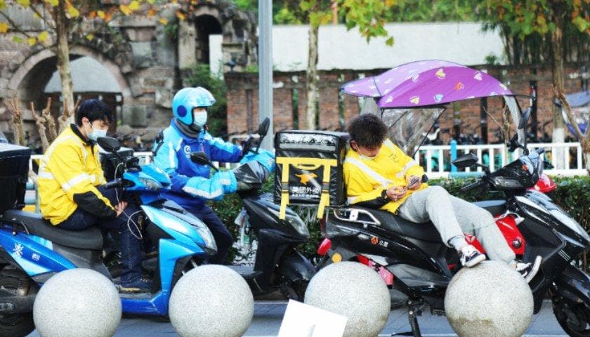 “骑手上社保”，制度性因素如何破解？