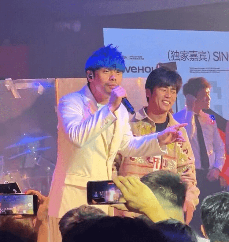 “山寨明星”走红 模仿亦有边界
