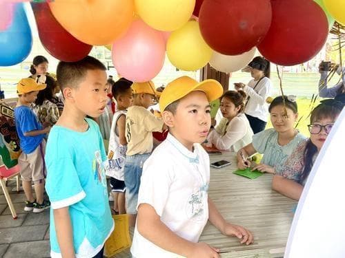 各小学低年级落实“双减” 无纸悦考乐趣多