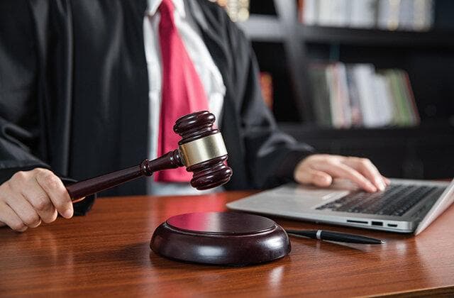 律师收入待遇全解析：从实习到执业，如何提高收入？