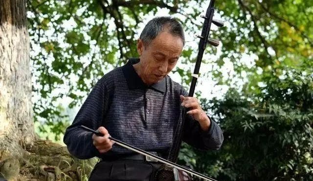 二胡的各种指法技术运用和练习