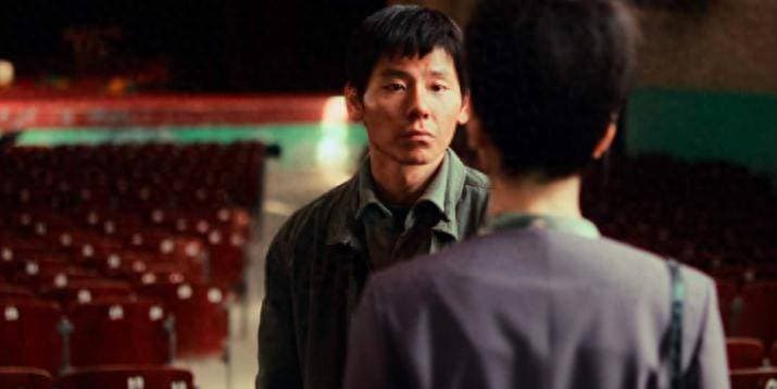 《风中的火焰》剧情解析：雷富贵假死之谜与梅苇的贪婪底牌