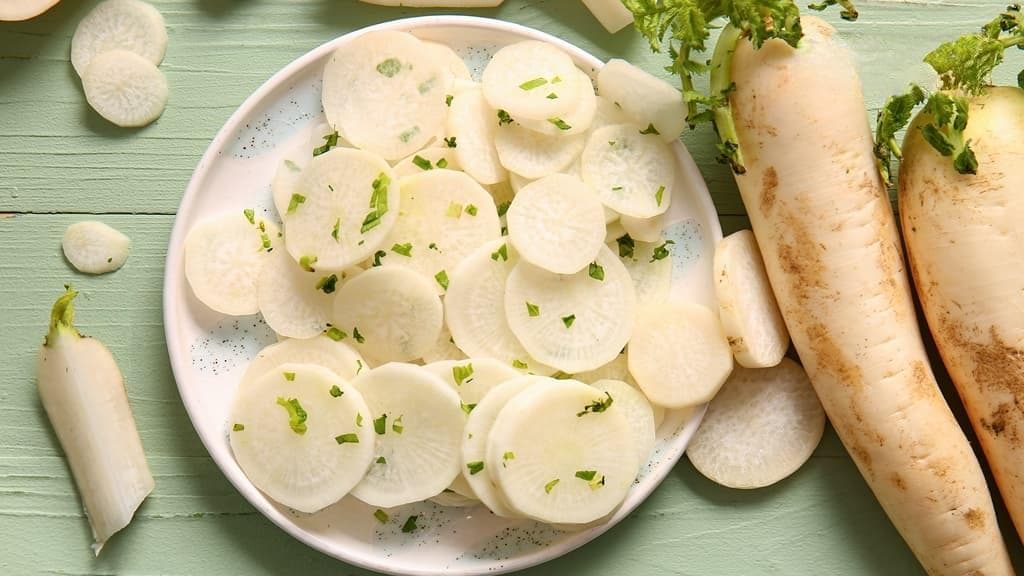 养肺吃白色食物？小心选错反而更糟！这种人别吃白萝卜养肺